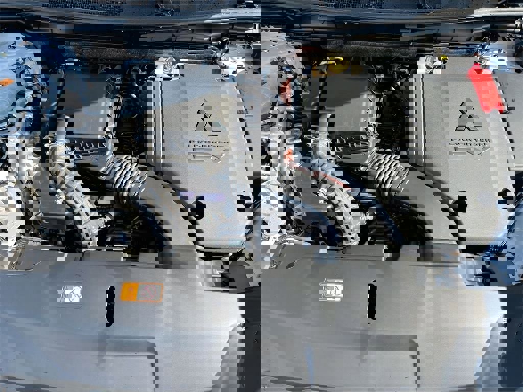 New 2025 Mitsubishi Outlander SEL image 37