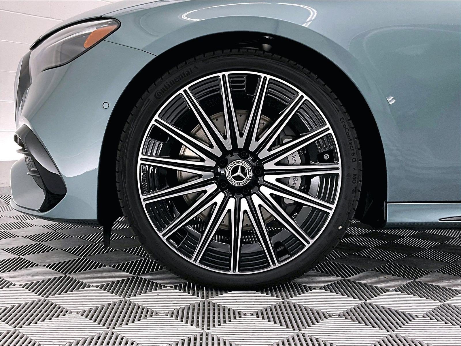 New 2027 Mercedes-Benz E 450 4MATIC Sedan image 10