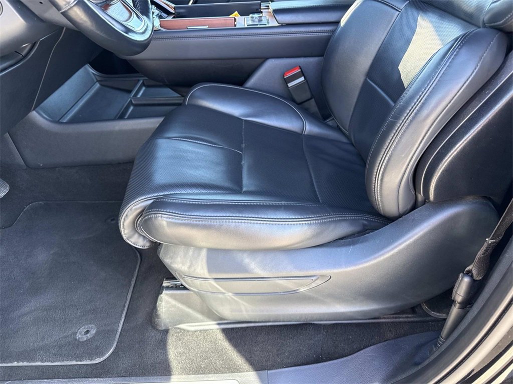 Used 2024 Lincoln Navigator L 4WD image 10
