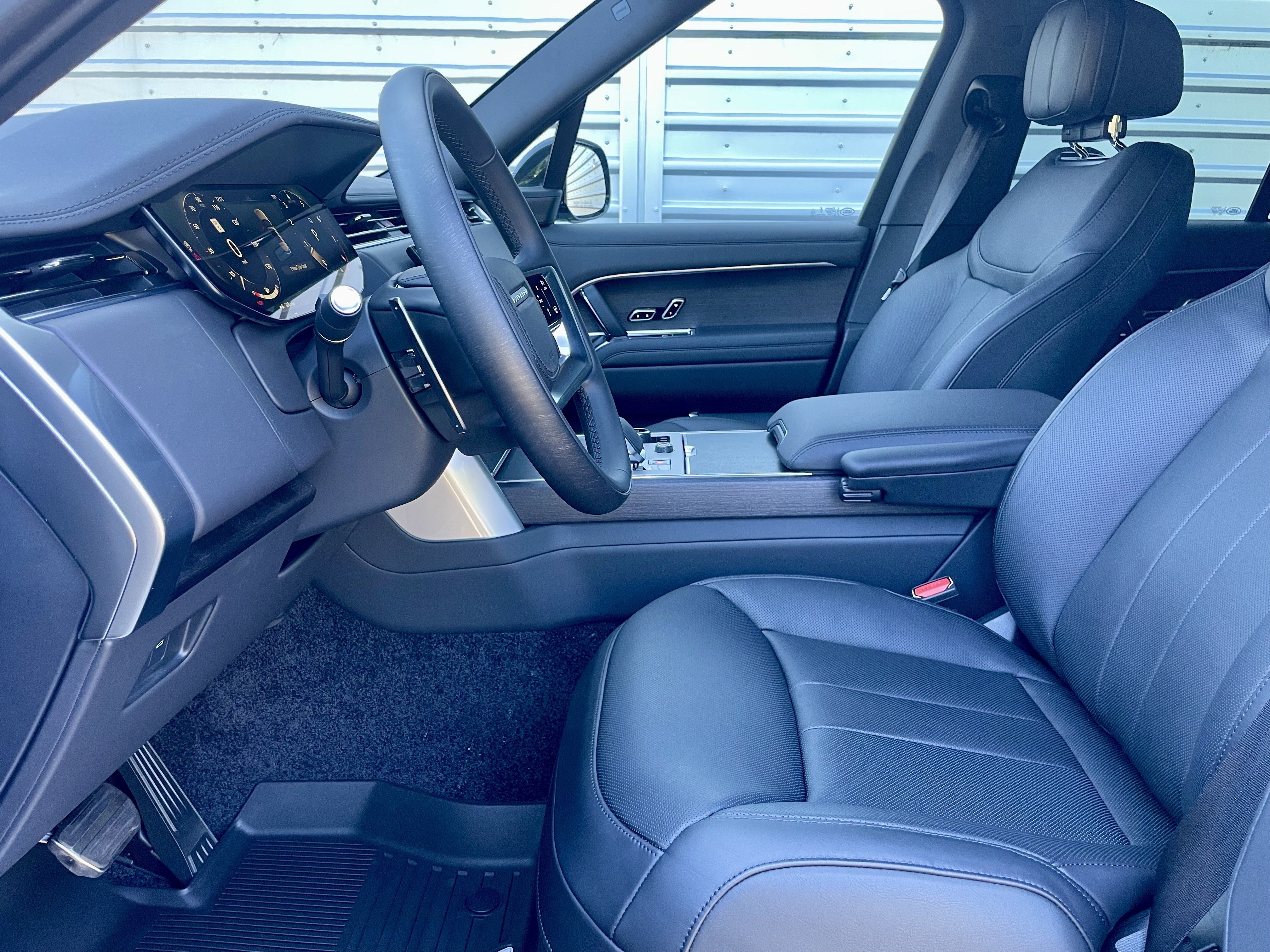 New 2027 Land Rover Range Rover SE AWD/4WD image 14