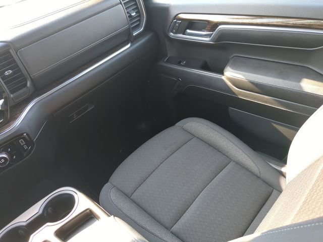 Used 2024 GMC Sierra 1500 SLE image 18