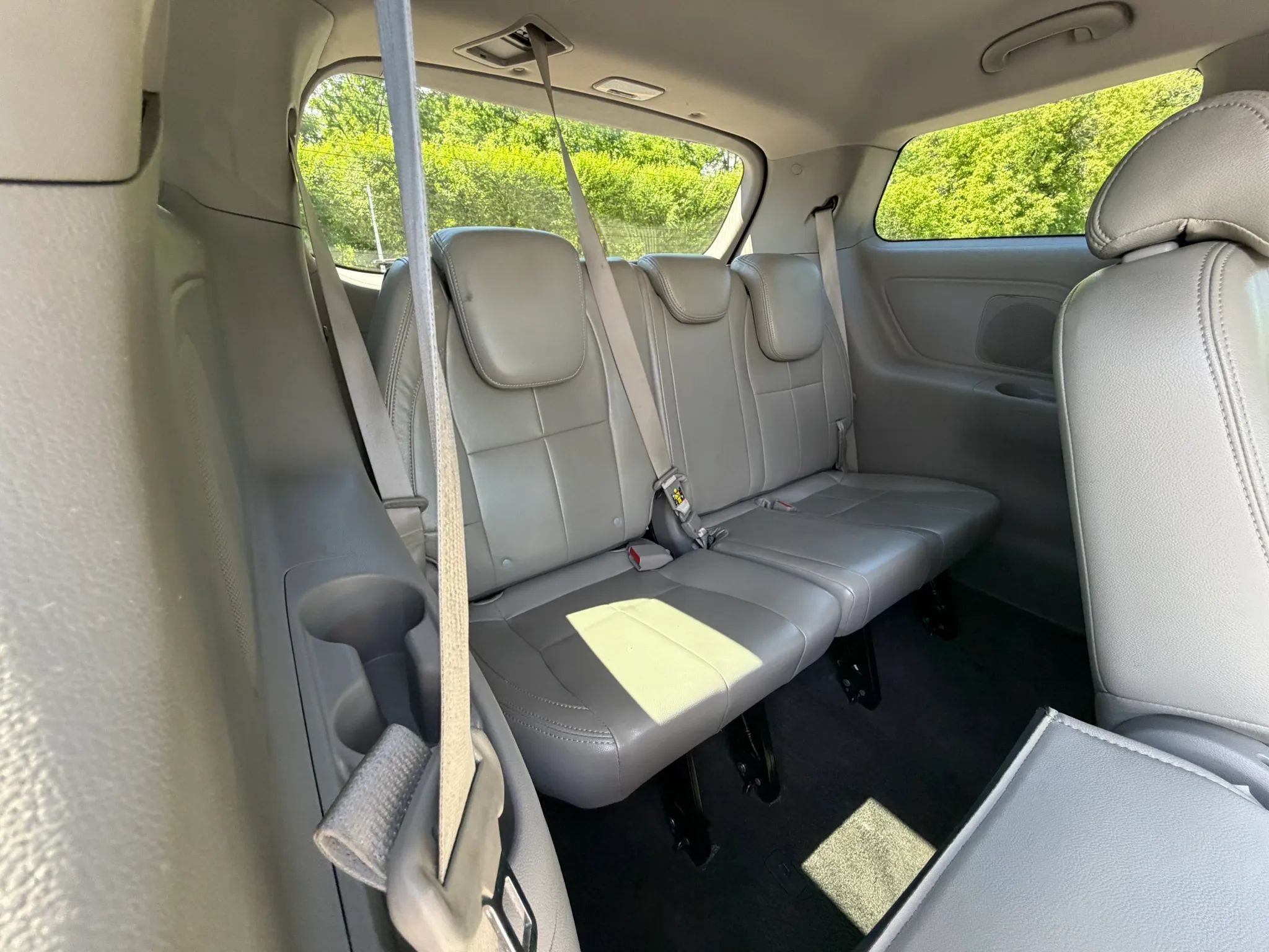 Used 2019 Kia Sedona LX FWD image 21
