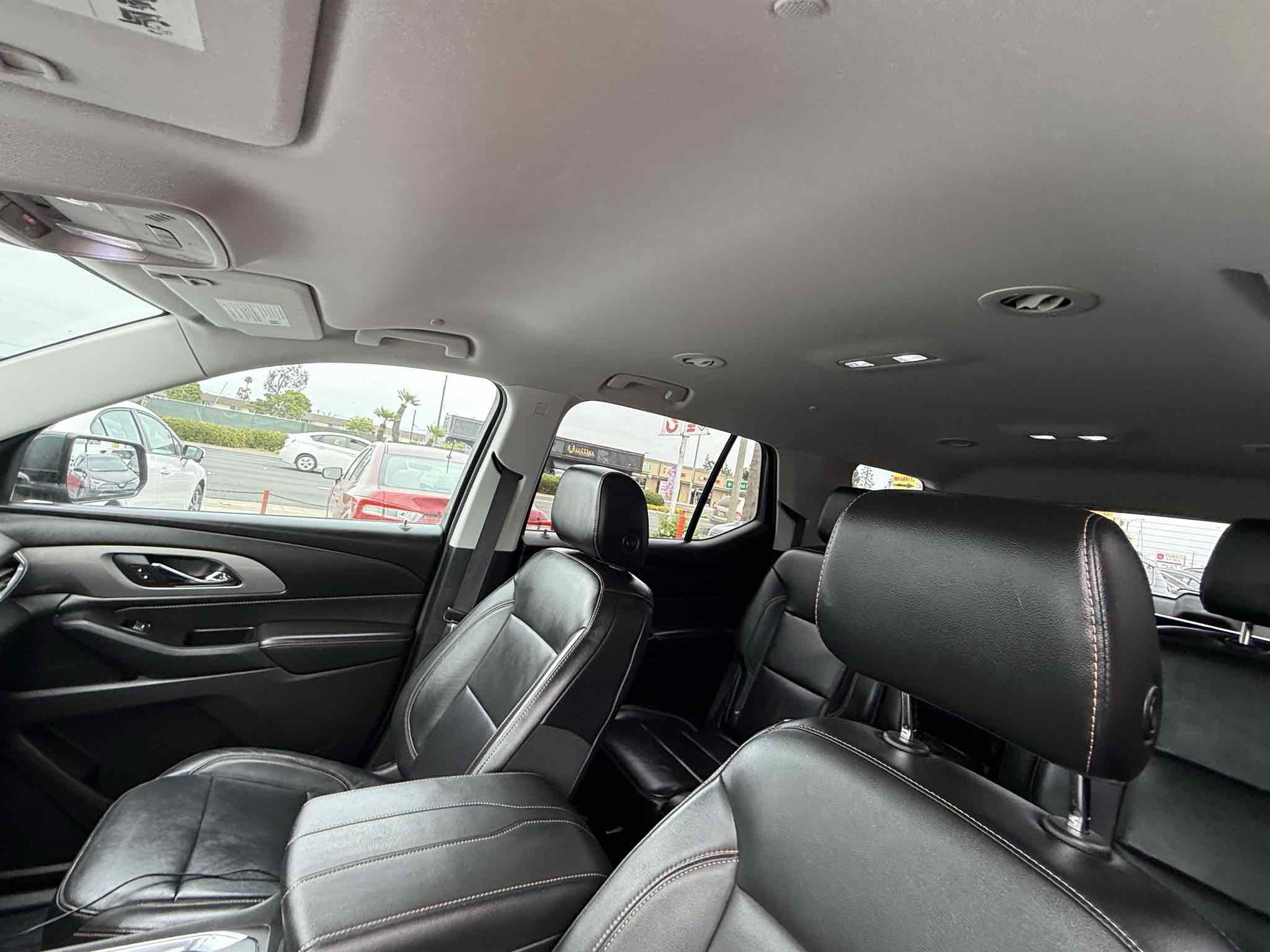 Used 2018 Chevrolet Traverse LT image 89