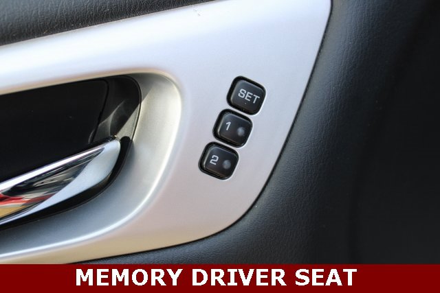 Used 2020 Nissan Pathfinder SL image 14