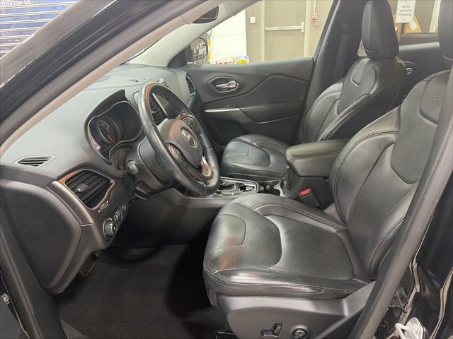 Used 2020 Jeep Cherokee Limited AWD/4WD image 10