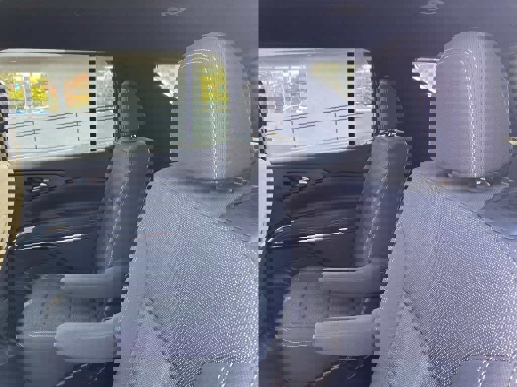 Used 2025 Chevrolet Traverse LT image 22