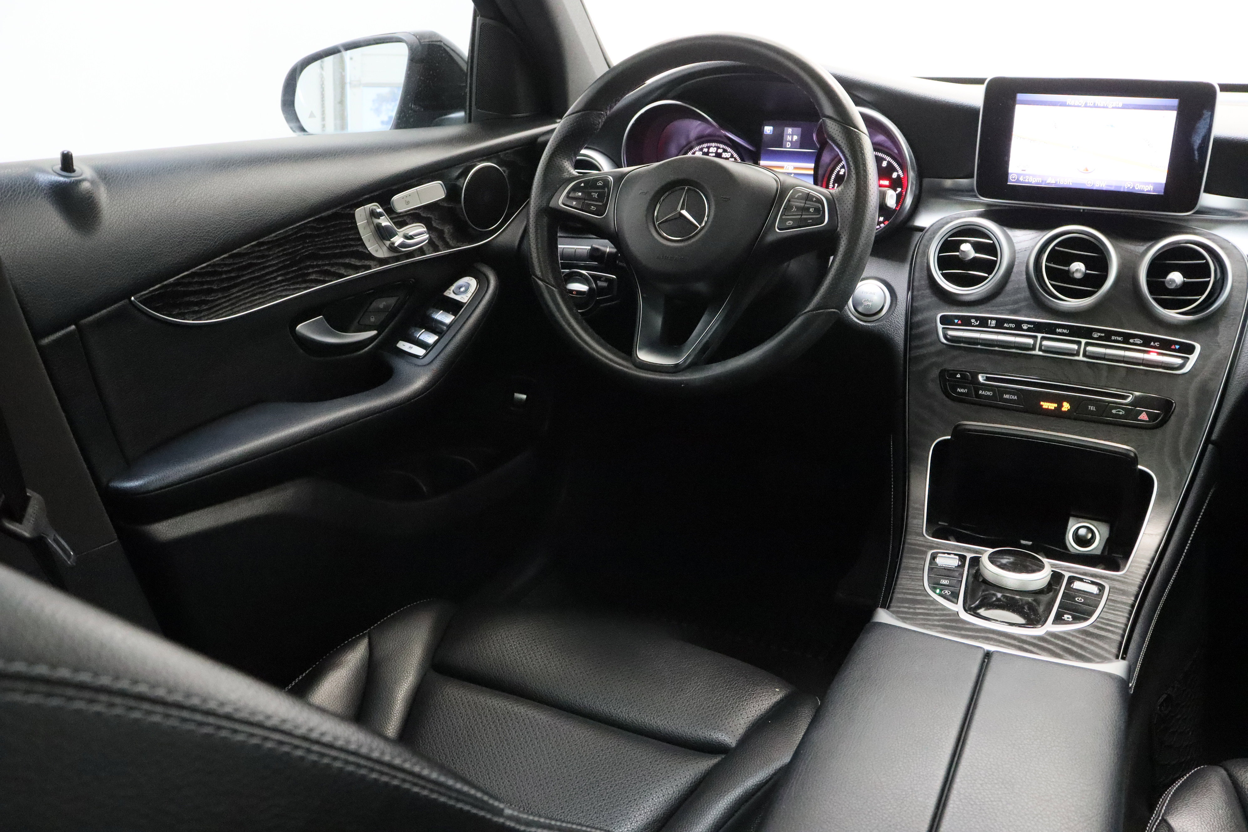 Used 2018 Mercedes-Benz GLC 300 image 34