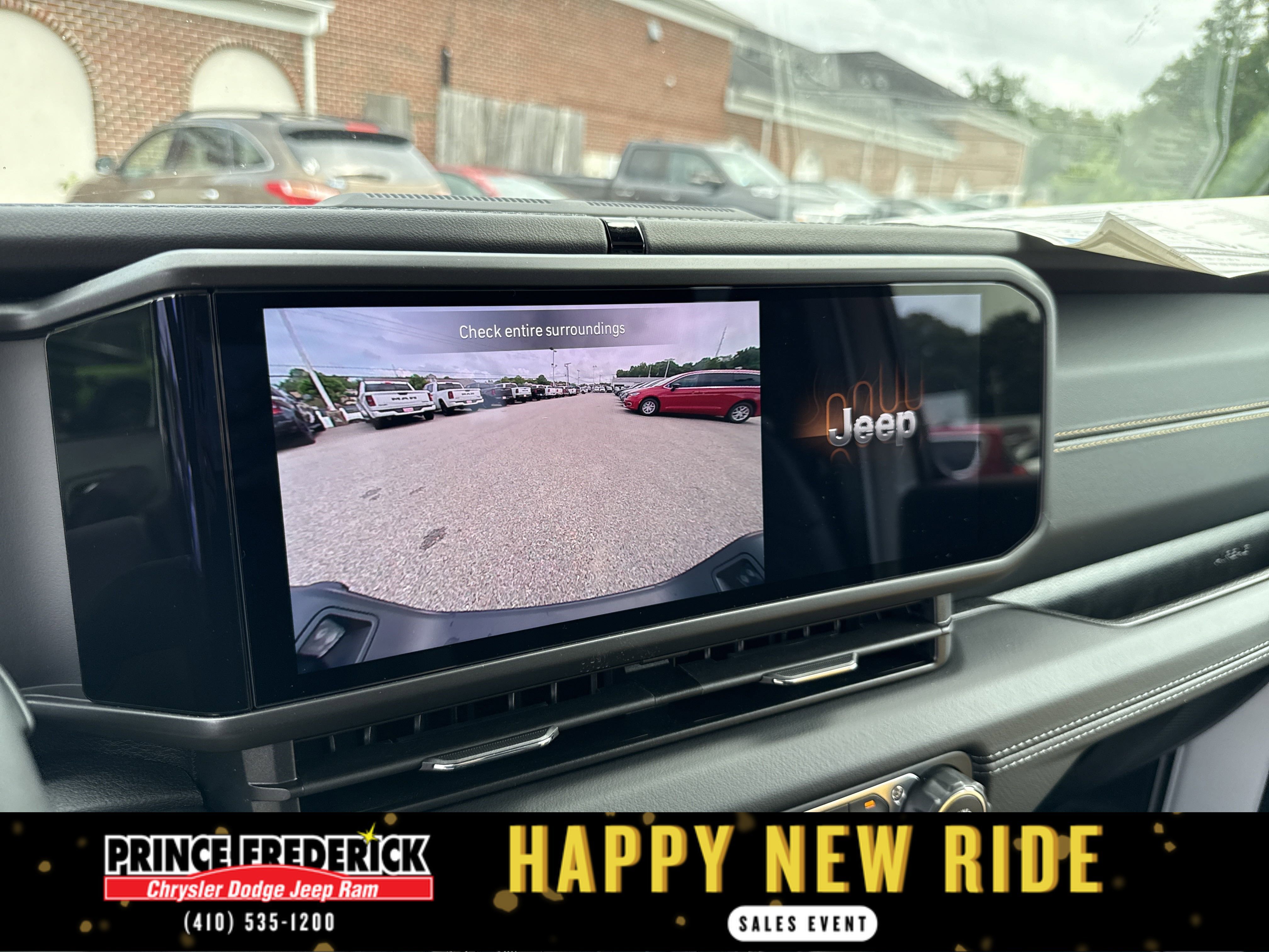 New 2025 Jeep Gladiator High Tide image 28