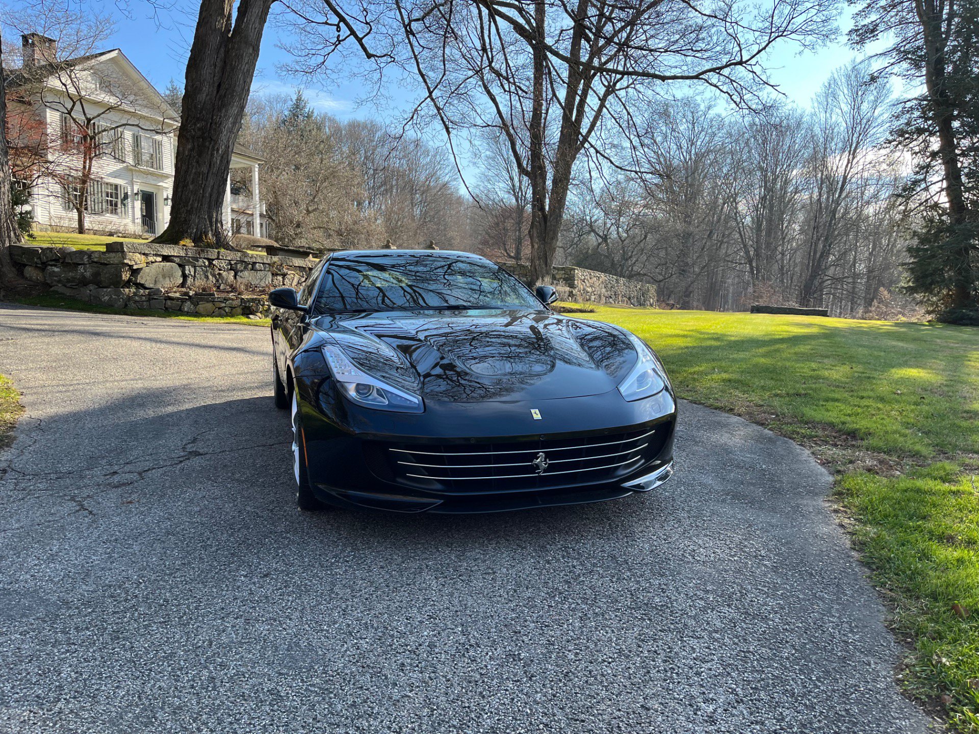 Used 2018 Ferrari GTC4Lusso T RWD image 8
