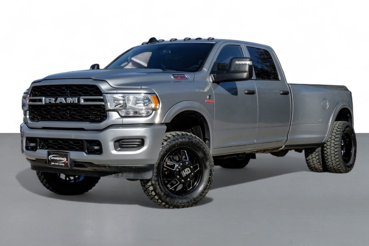 Used 2024 RAM 3500 Tradesman w/ Chrome Appearance Group image 5