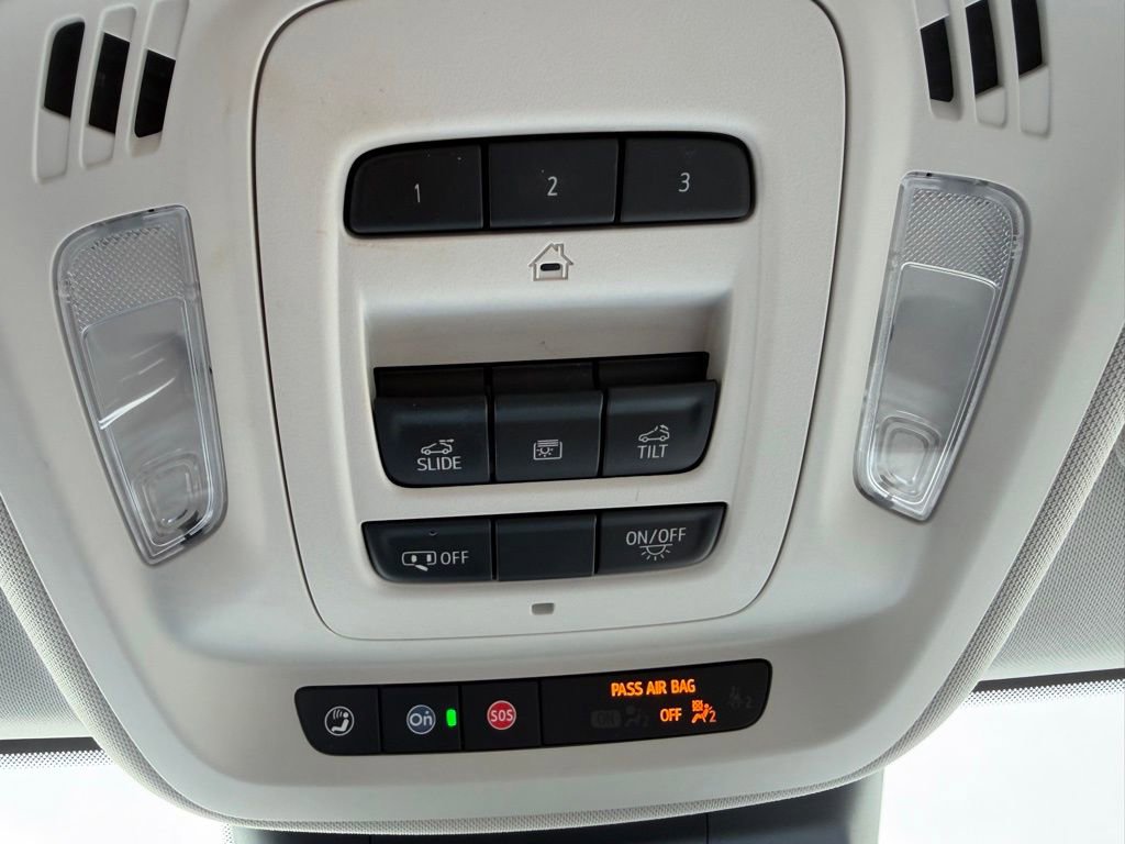 Used 2024 Buick Envision Avenir image 24