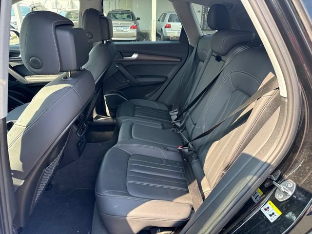 Used 2023 Audi Q5 2.0T Premium Plus w/ Premium Plus Package AWD/4WD image 12