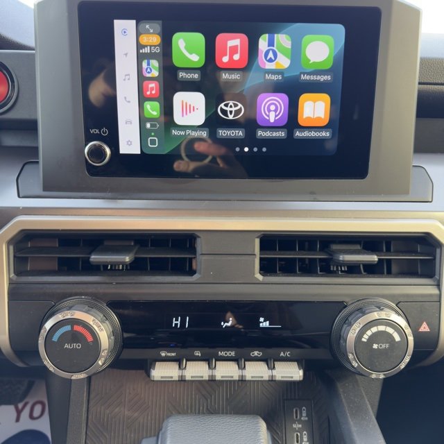 Used 2024 Toyota Tacoma TRD Off-Road image 15