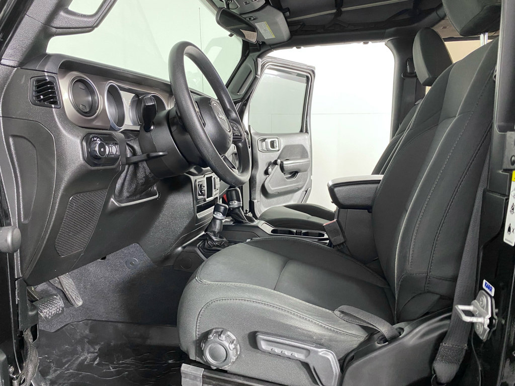 Used 2018 Jeep Wrangler Sport AWD/4WD image 9