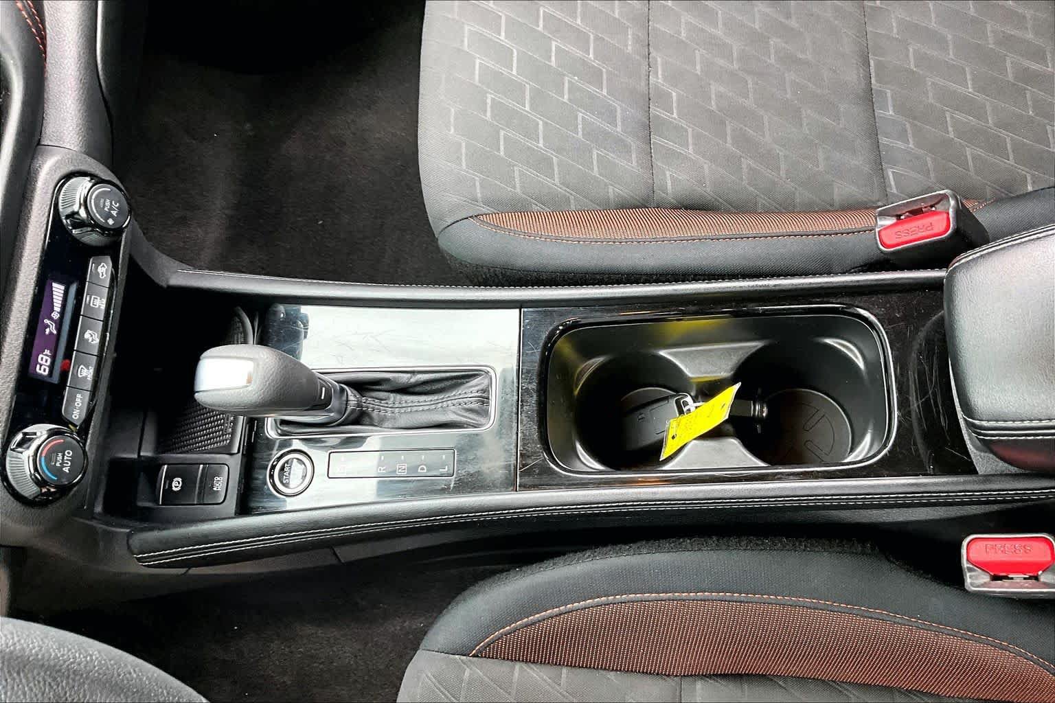 Certified 2024 Nissan Kicks SR FWD image 16