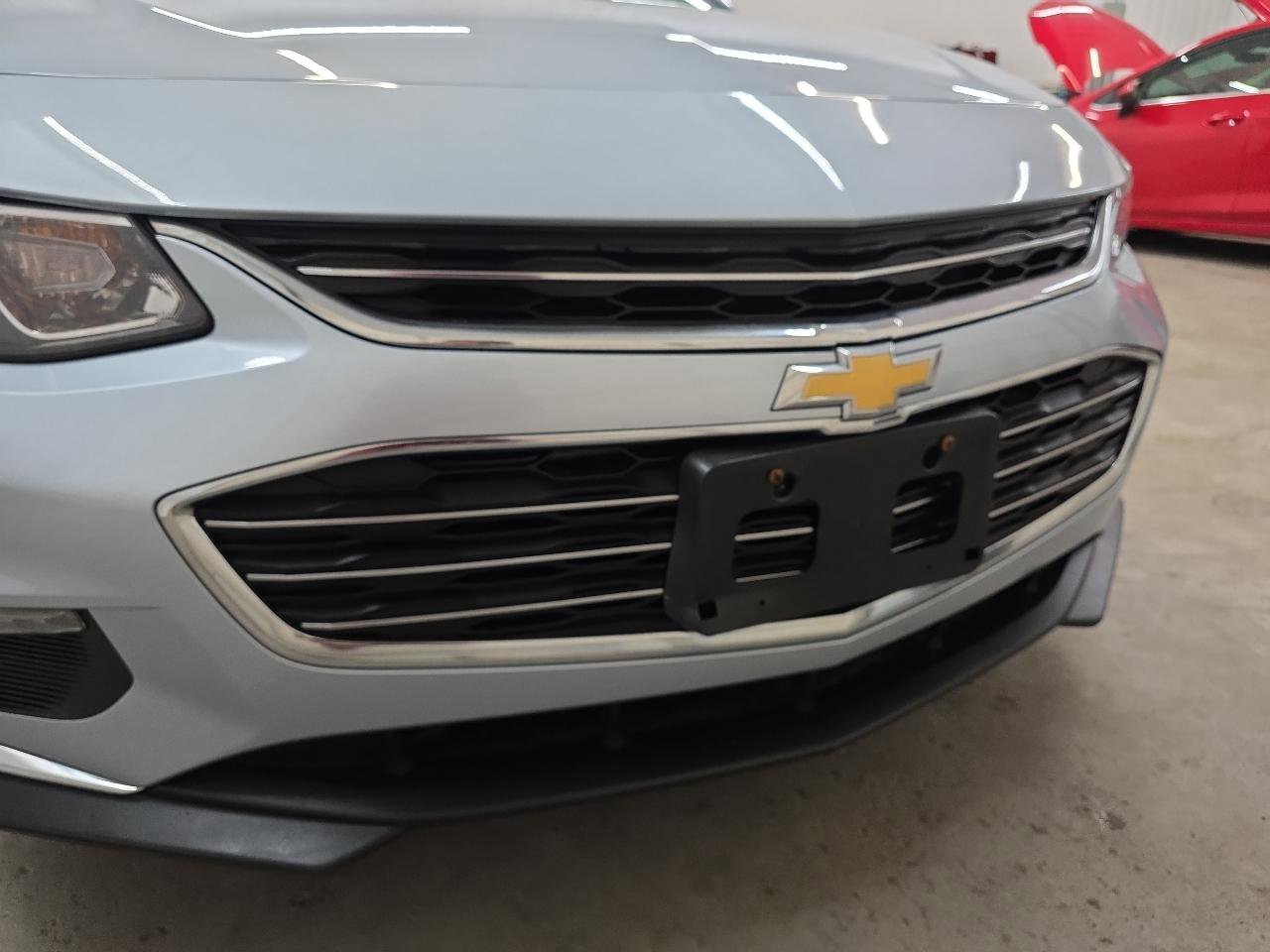 Used 2018 Chevrolet Malibu LT FWD image 24