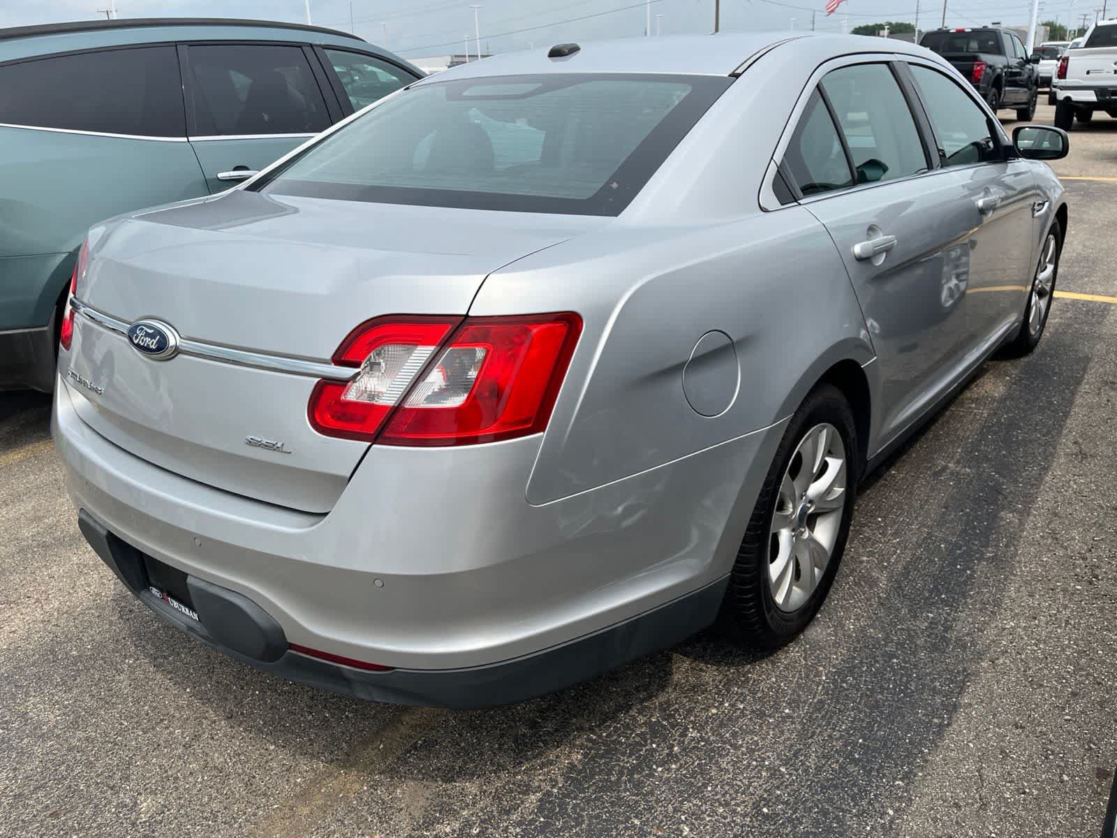 Used 2011 Ford Taurus SEL w/ 201A Rapid Spec Order Code FWD image 13