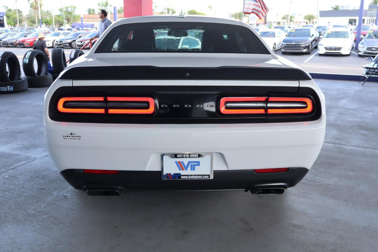 Used 2017 Dodge Challenger R/T Scat Pack w/ Leather Interior Group RWD image 8