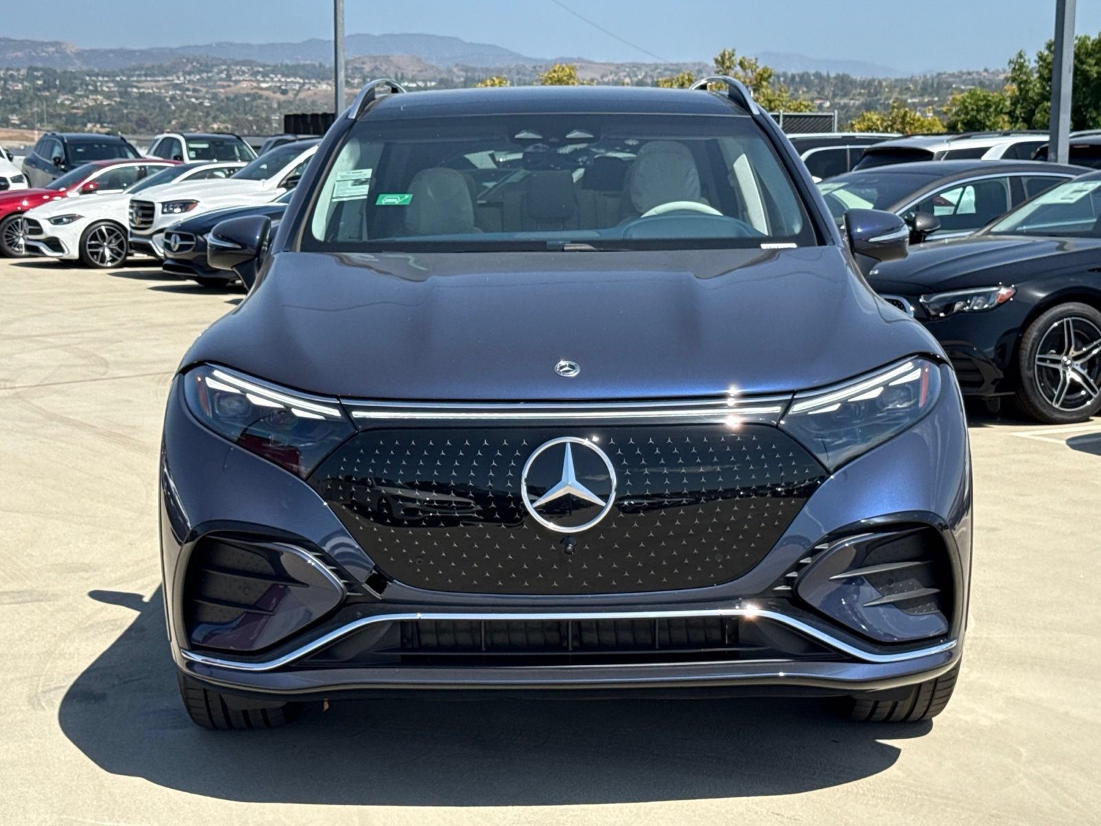 New 2026 Mercedes-Benz EQS 550 4MATIC SUV image 4