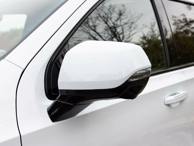 Used 2026 Cadillac Escalade ESV Sport w/ Touring Package image 21