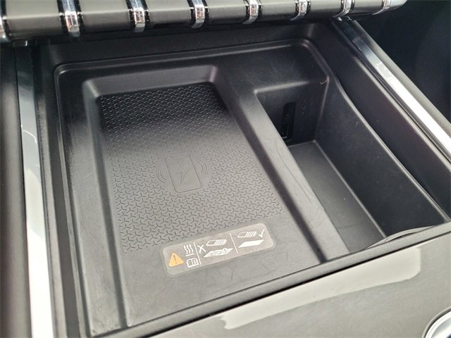 Used 2025 GMC Acadia Elevation image 22