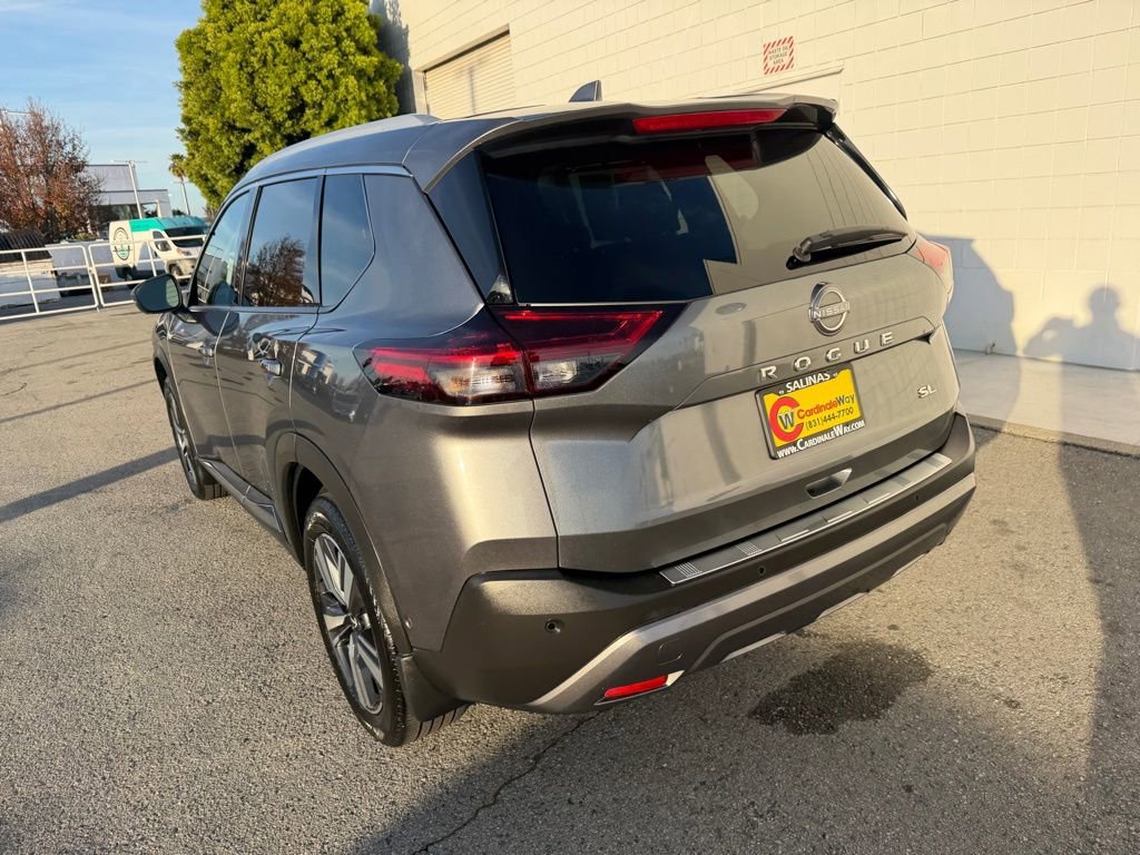 Used 2023 Nissan Rogue SL w/ SL Premium Package image 4