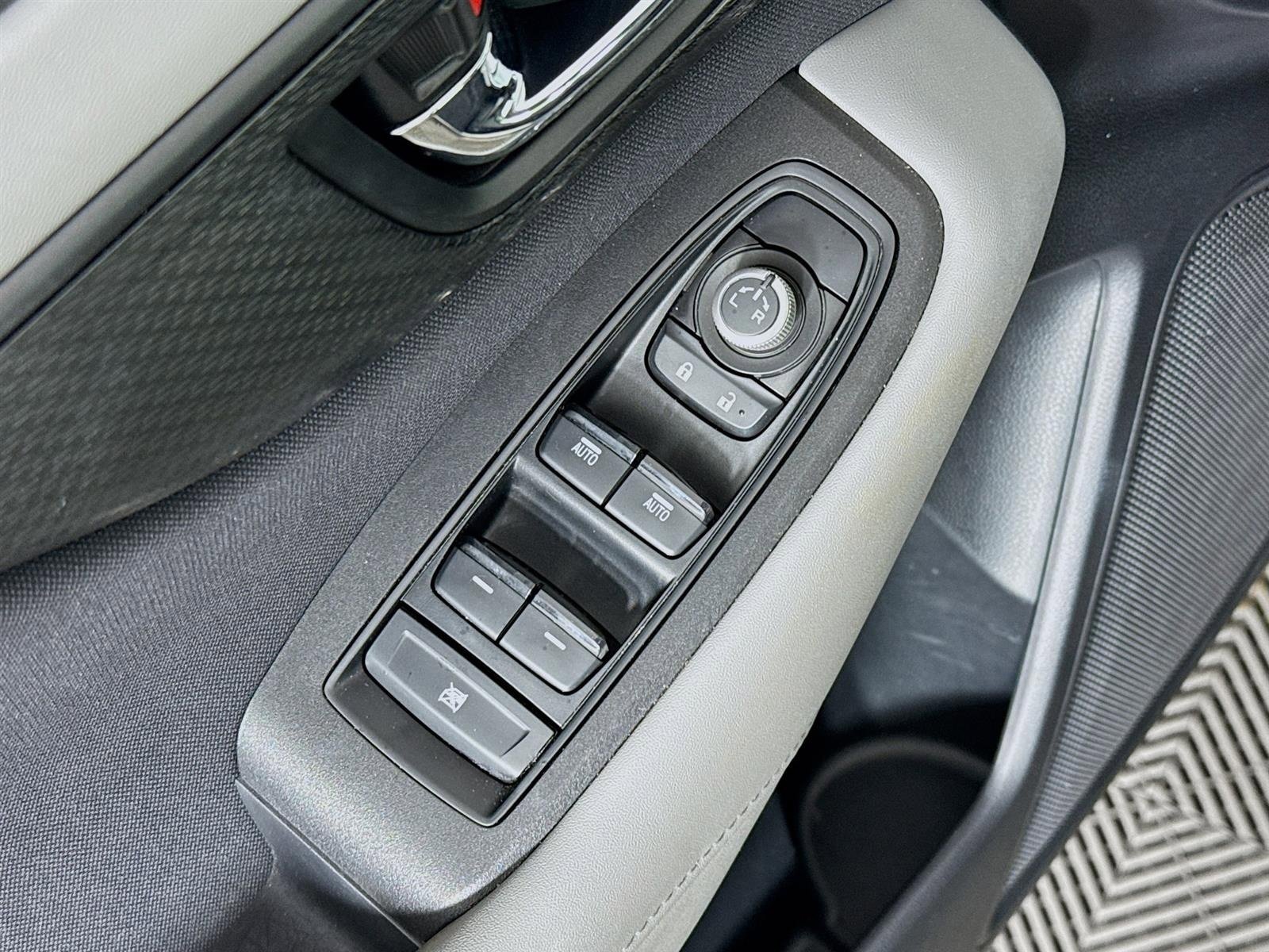 Used 2022 Subaru Outback Premium image 19