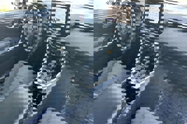 Used 2025 Toyota RAV4 XLE image 18