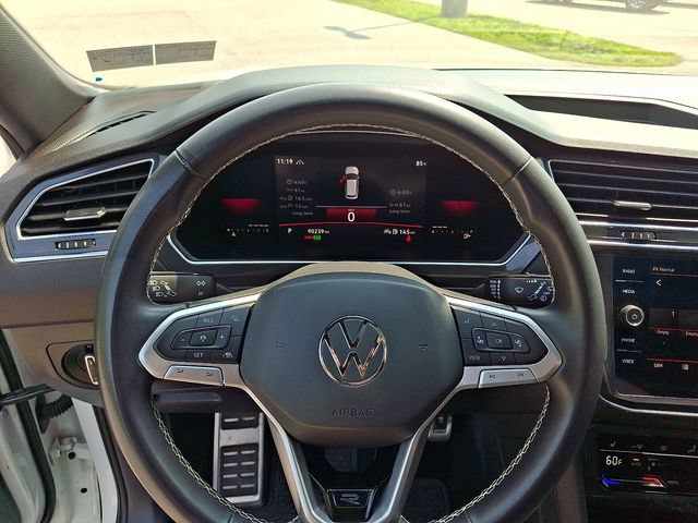 Used 2023 Volkswagen Tiguan SE R-Line AWD/4WD image 19