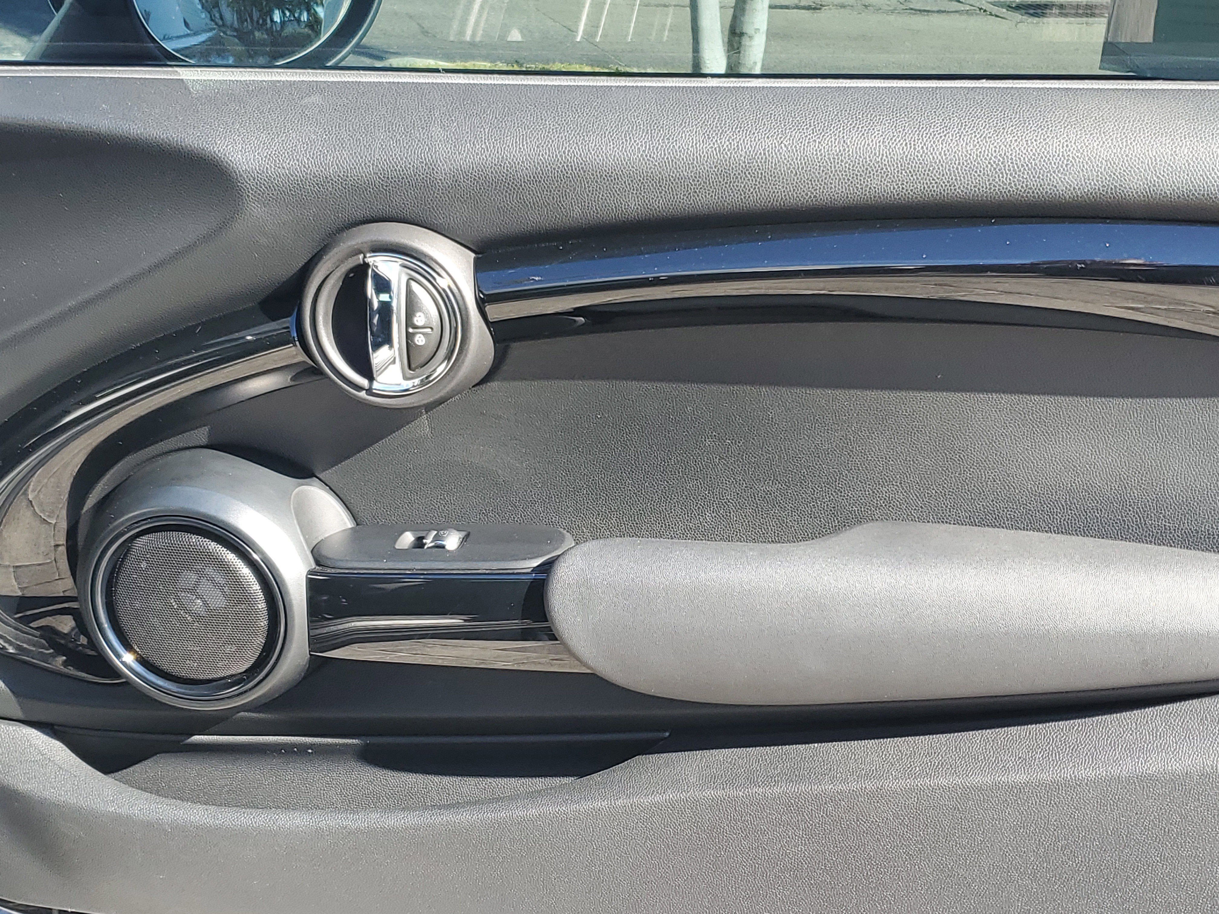 Used 2016 MINI Cooper S image 10