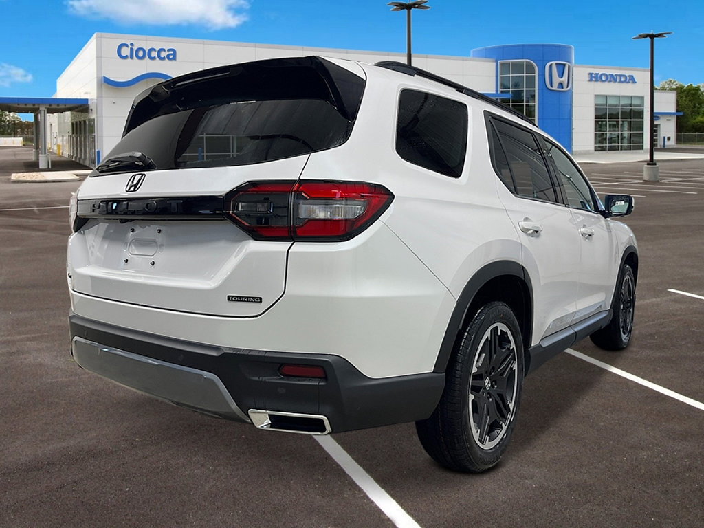 New 2026 Honda Pilot Touring image 5