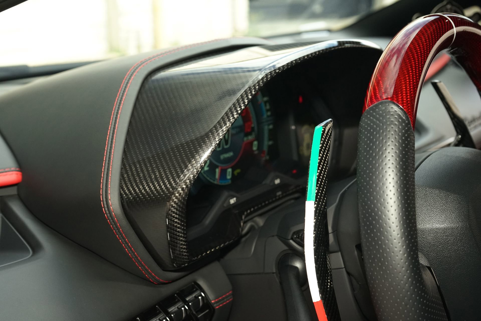 Used 2017 Lamborghini Aventador S image 29