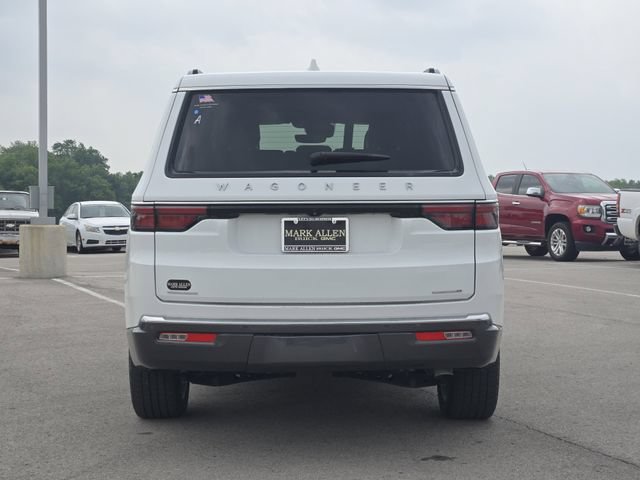 Used 2022 Jeep Wagoneer Series III w/ Premium Group I AWD/4WD image 6