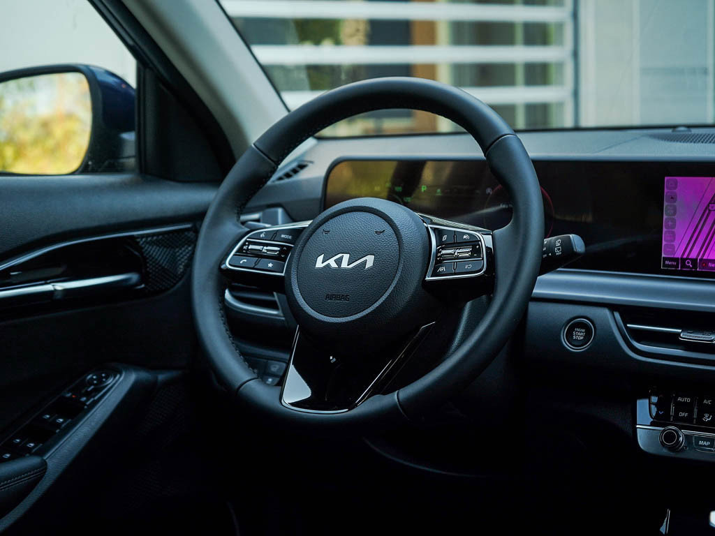 New 2026 Kia Seltos EX image 16