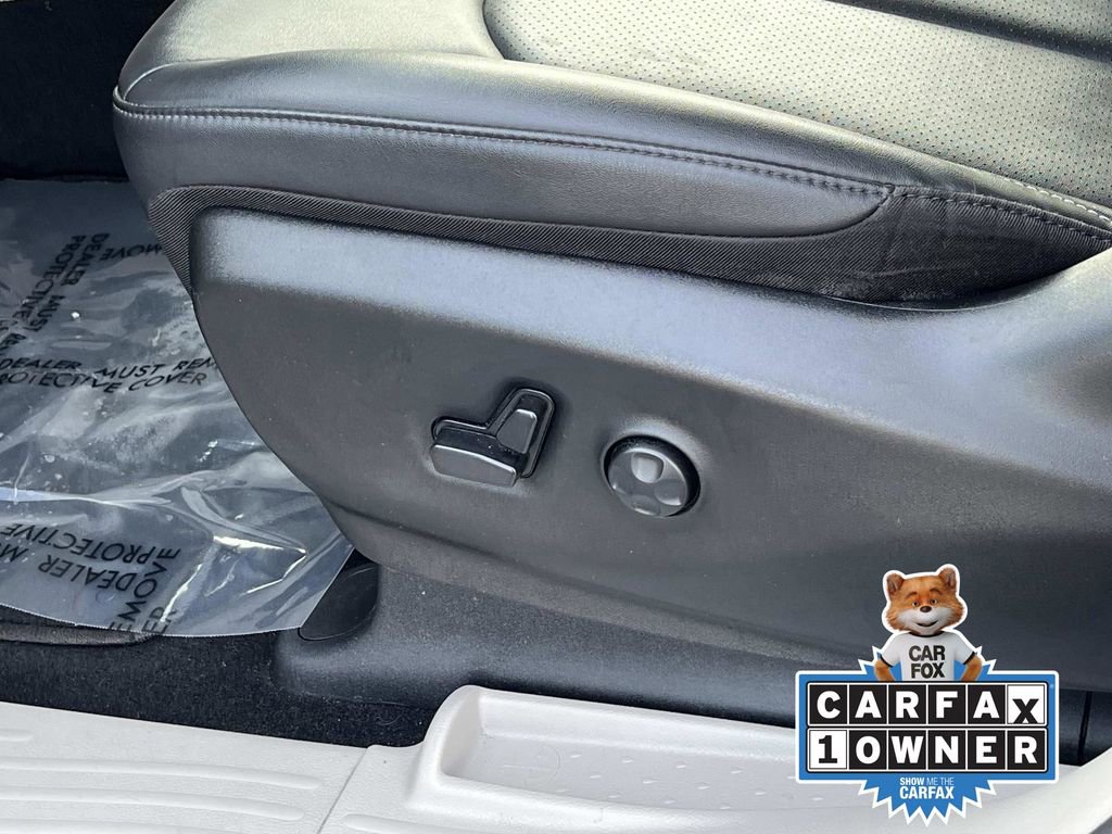 Used 2024 Chrysler Pacifica Select image 28