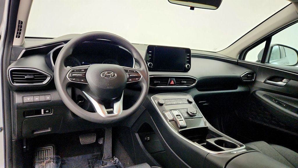 Used 2023 Hyundai Santa Fe SE image 12