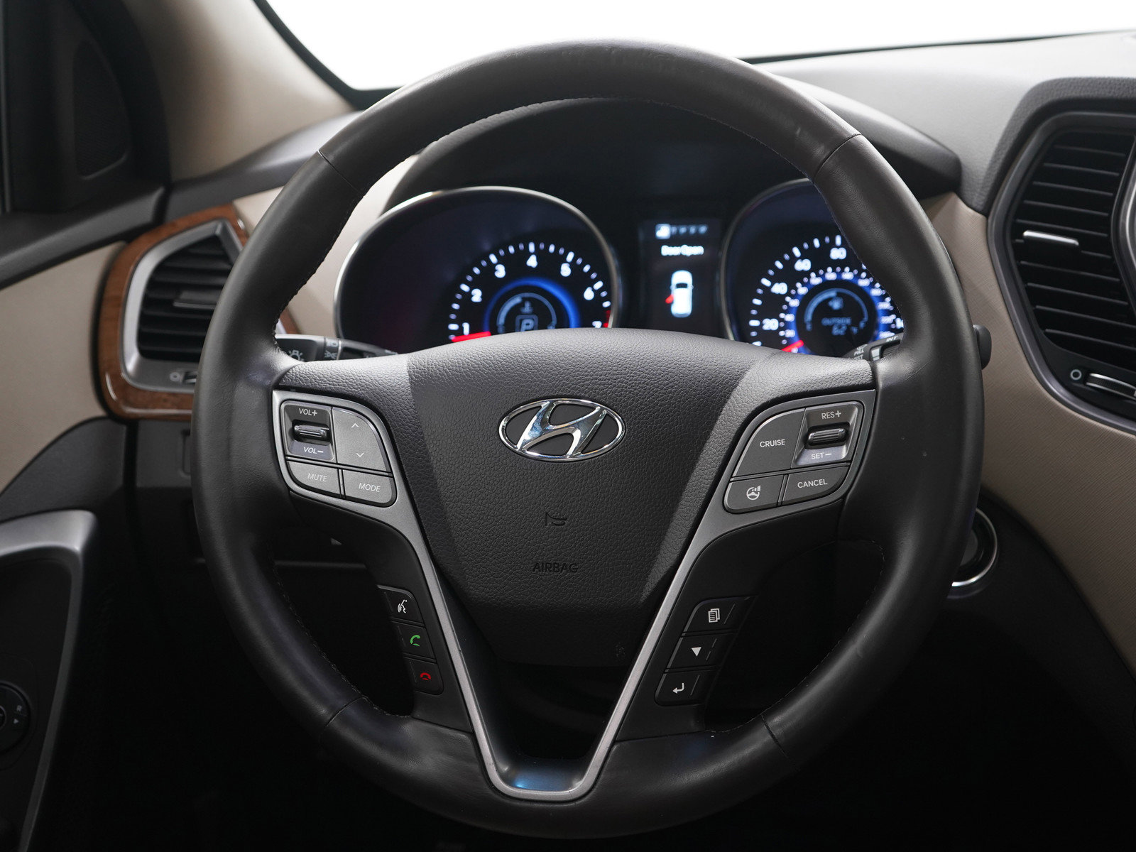 Used 2013 Hyundai Santa Fe Limited w/ Technology Pkg image 17