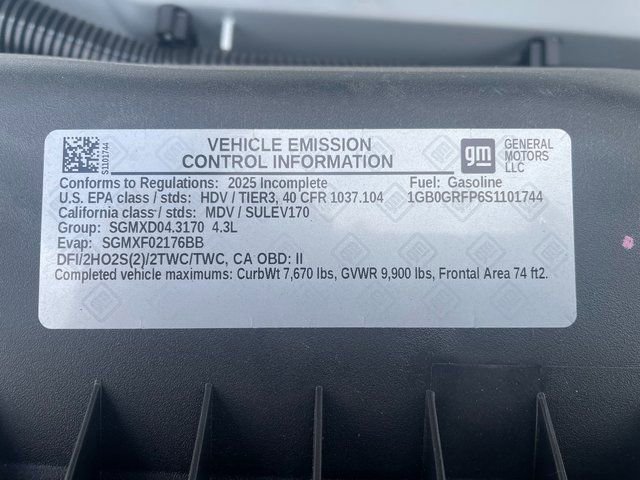 New 2025 Chevrolet Express 3500 w/ Power Convenience Package RWD image 18