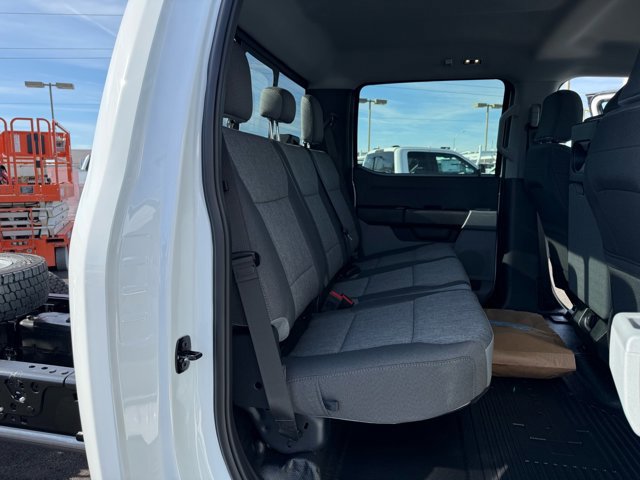 New 2026 Ford F550 4x4 Crew Cab image 13