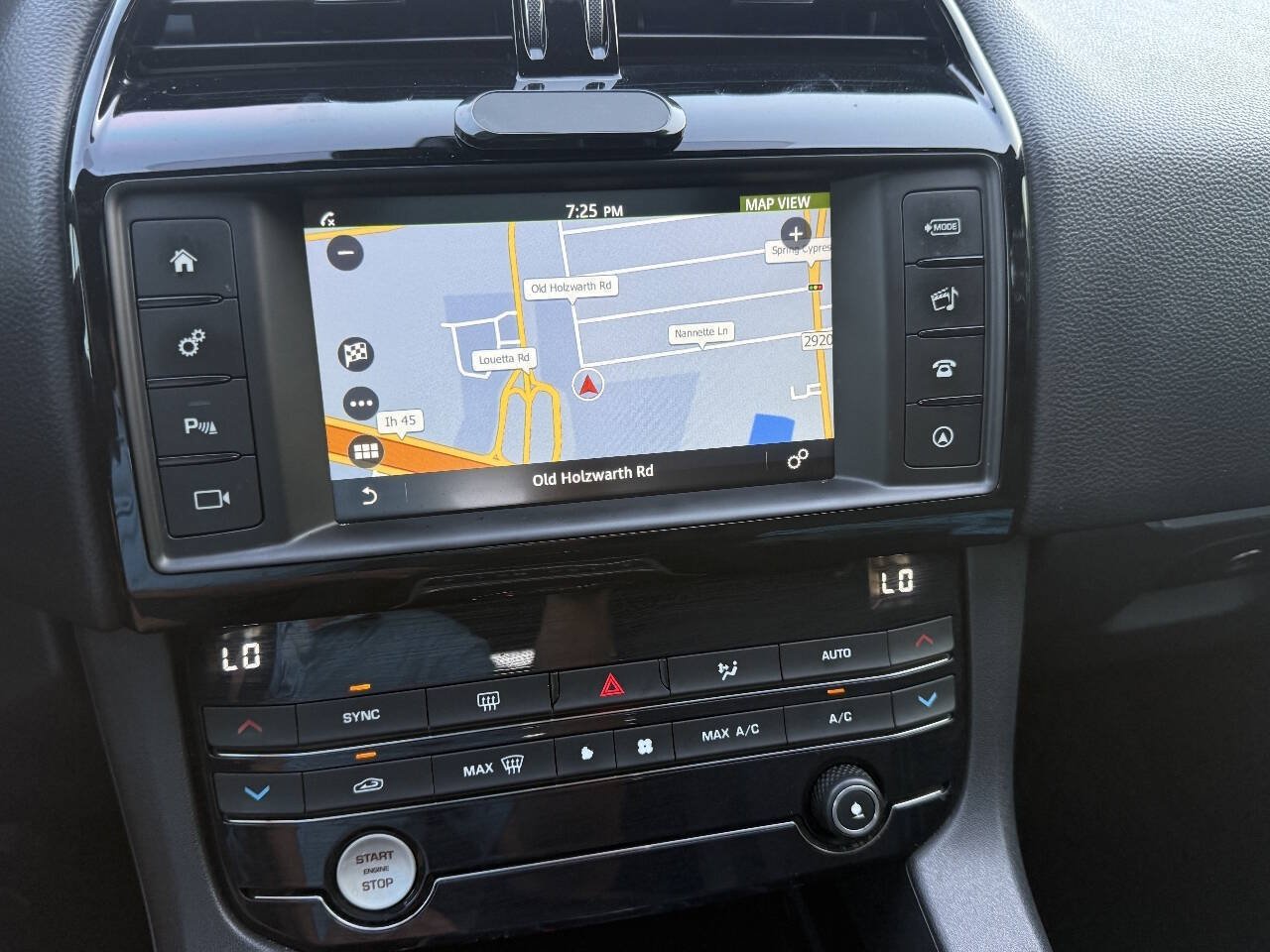 Used 2018 Jaguar F-PACE Premium AWD/4WD image 38