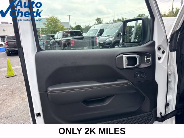 Used 2024 Jeep Wrangler Unlimited Sahara AWD/4WD image 33