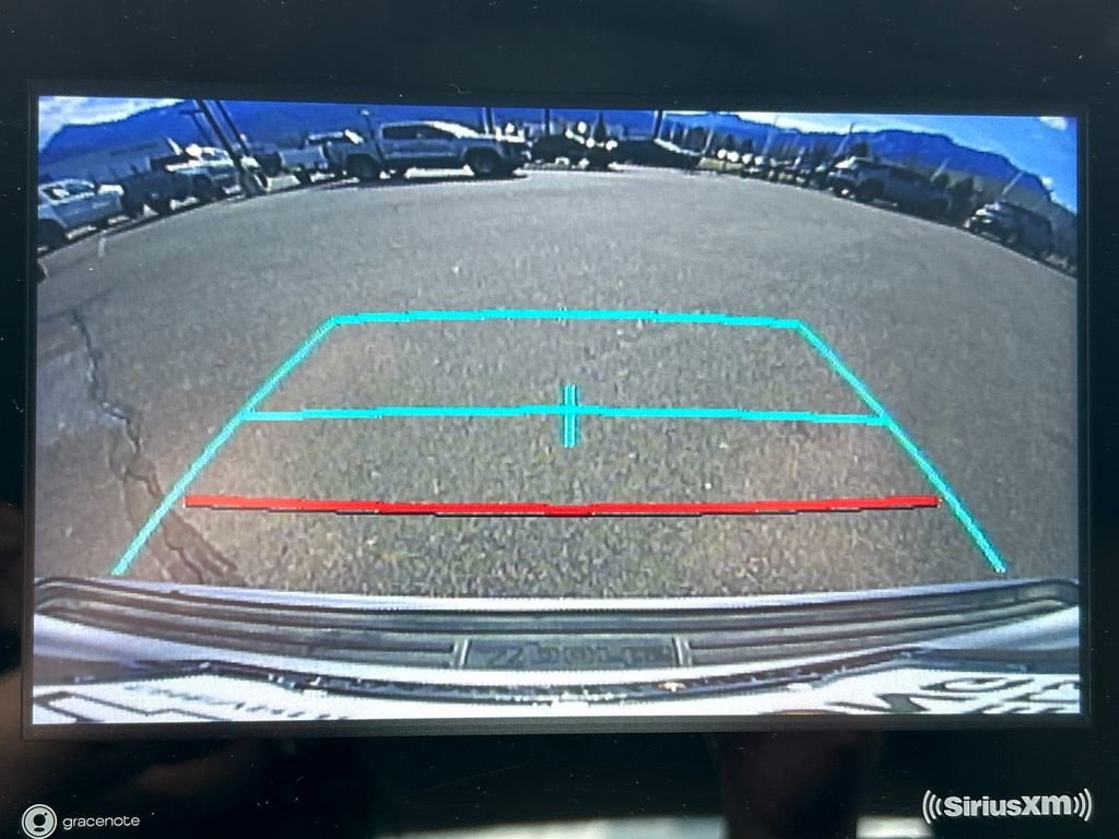 Used 2022 Toyota Camry SE image 13