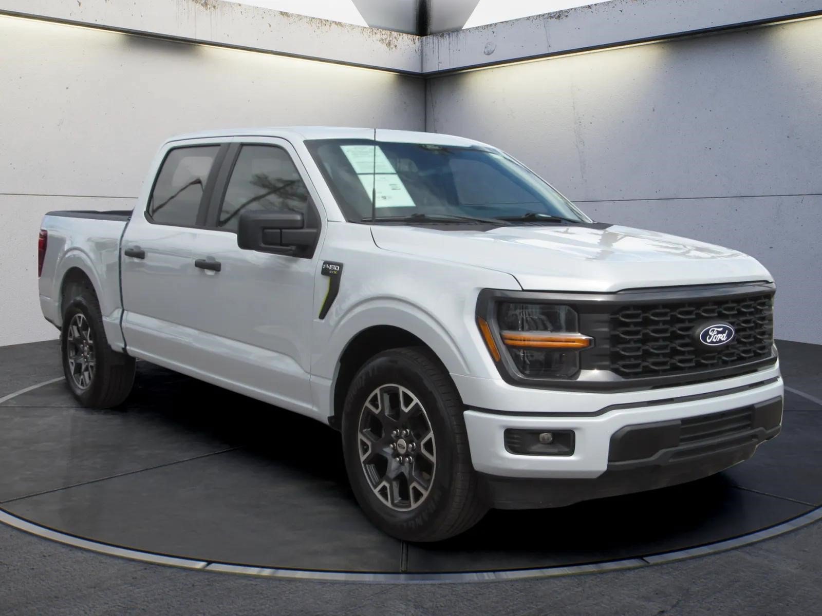 Used 2025 Ford F150 STX w/ Equipment Group 200A RWD image 2