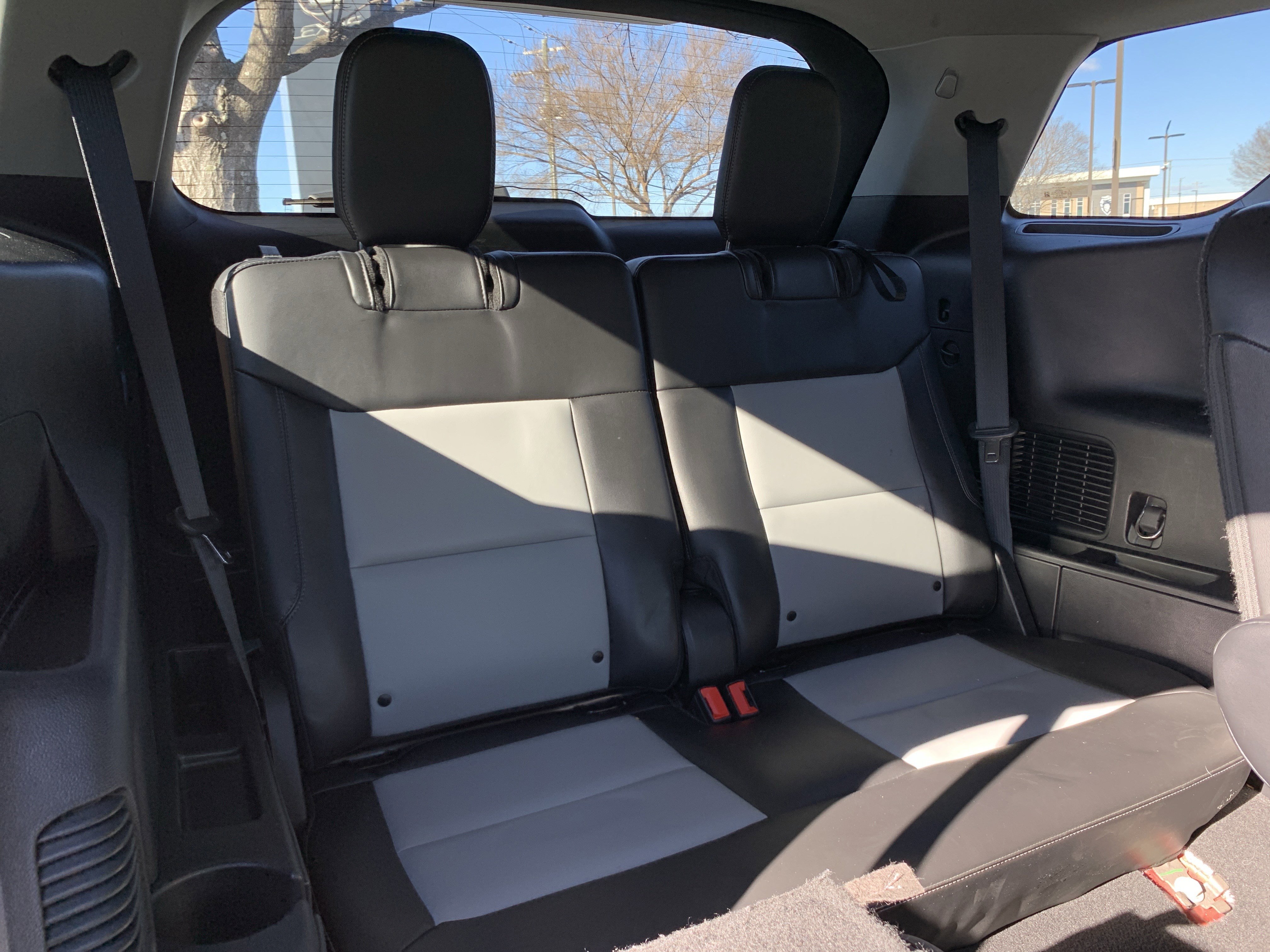 Used 2022 Ford Explorer XLT w/ Equipment Group 202A image 33