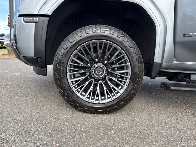 Used 2024 GMC Sierra 3500 Denali Ultimate AWD/4WD image 28