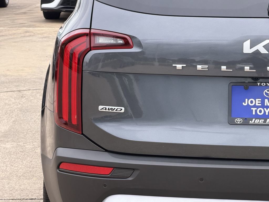 Used 2022 Kia Telluride SX w/ SX Prestige Package AWD/4WD image 10