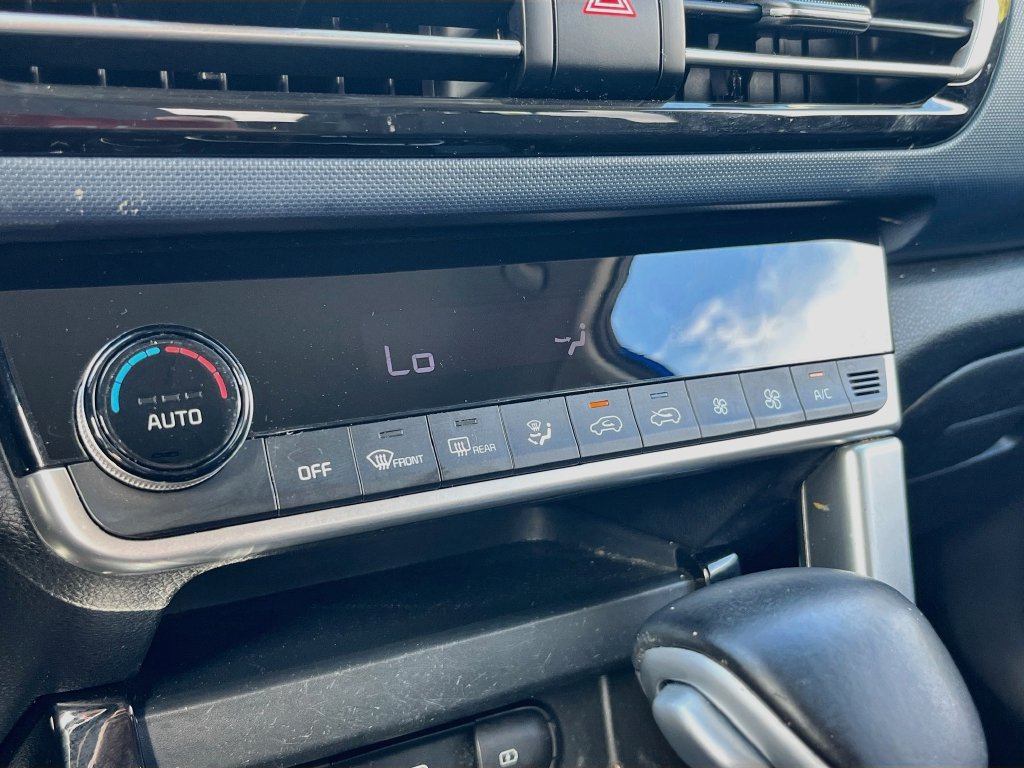 Used 2023 Kia Seltos S w/ Navigation Package AWD/4WD image 16