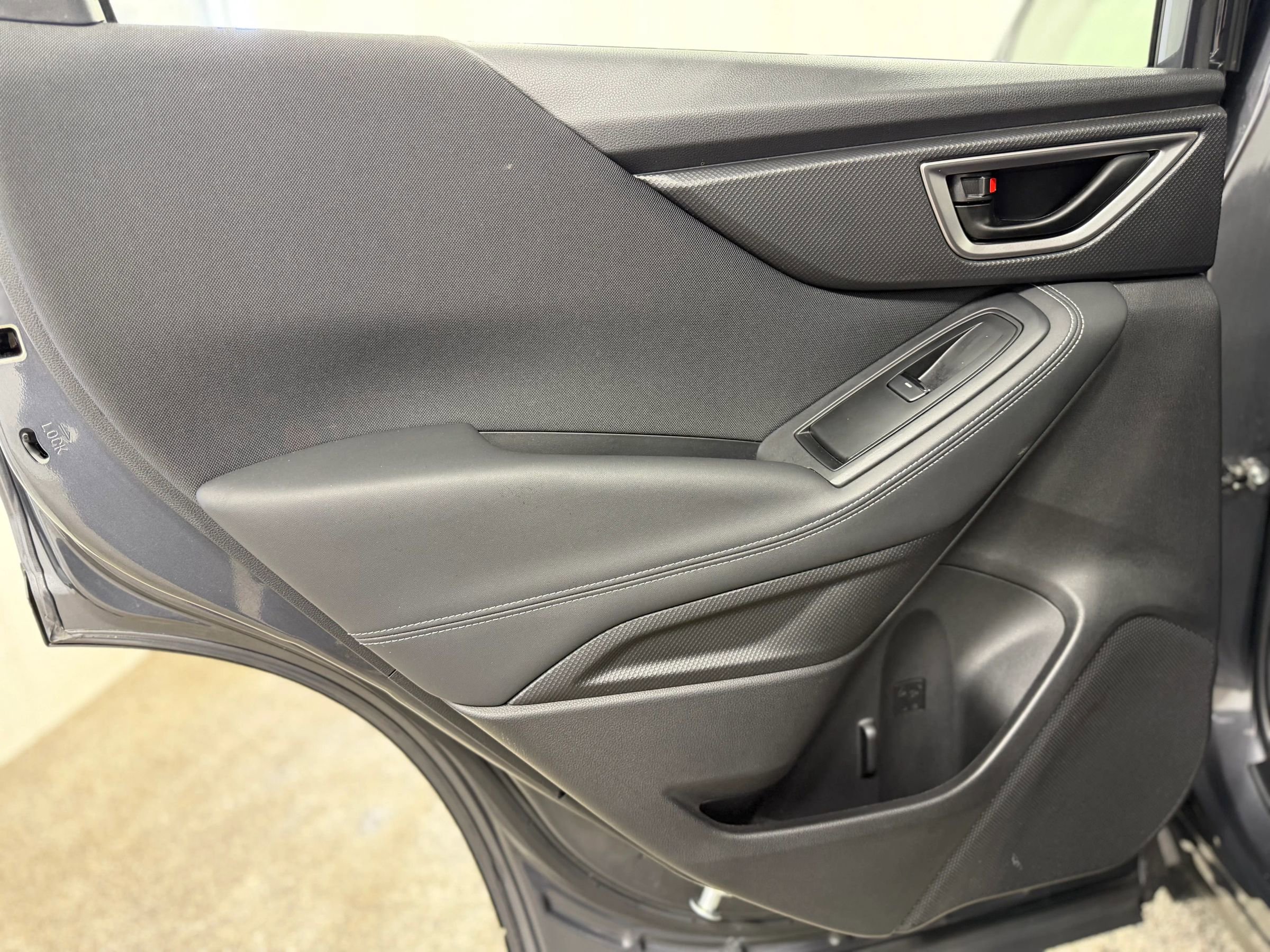 Used 2020 Subaru Forester AWD/4WD image 35