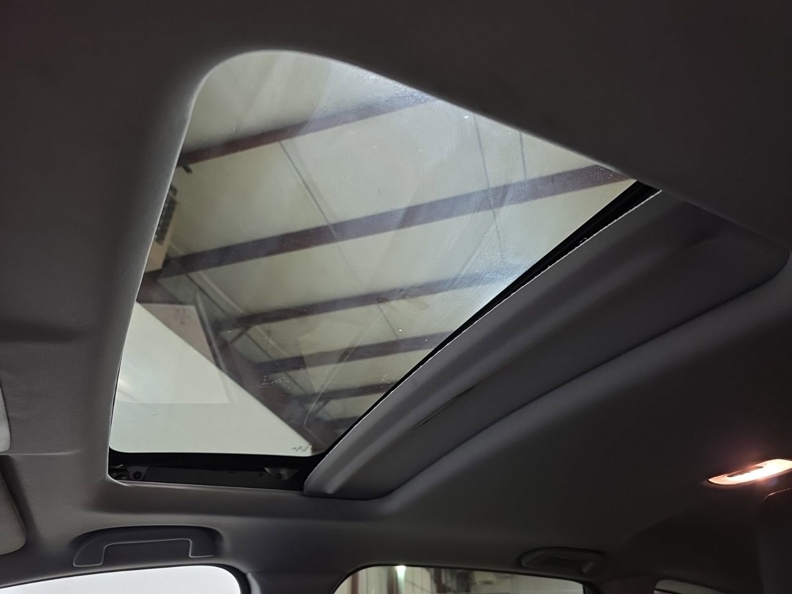 Used 2022 Honda CR-V EX-L image 27