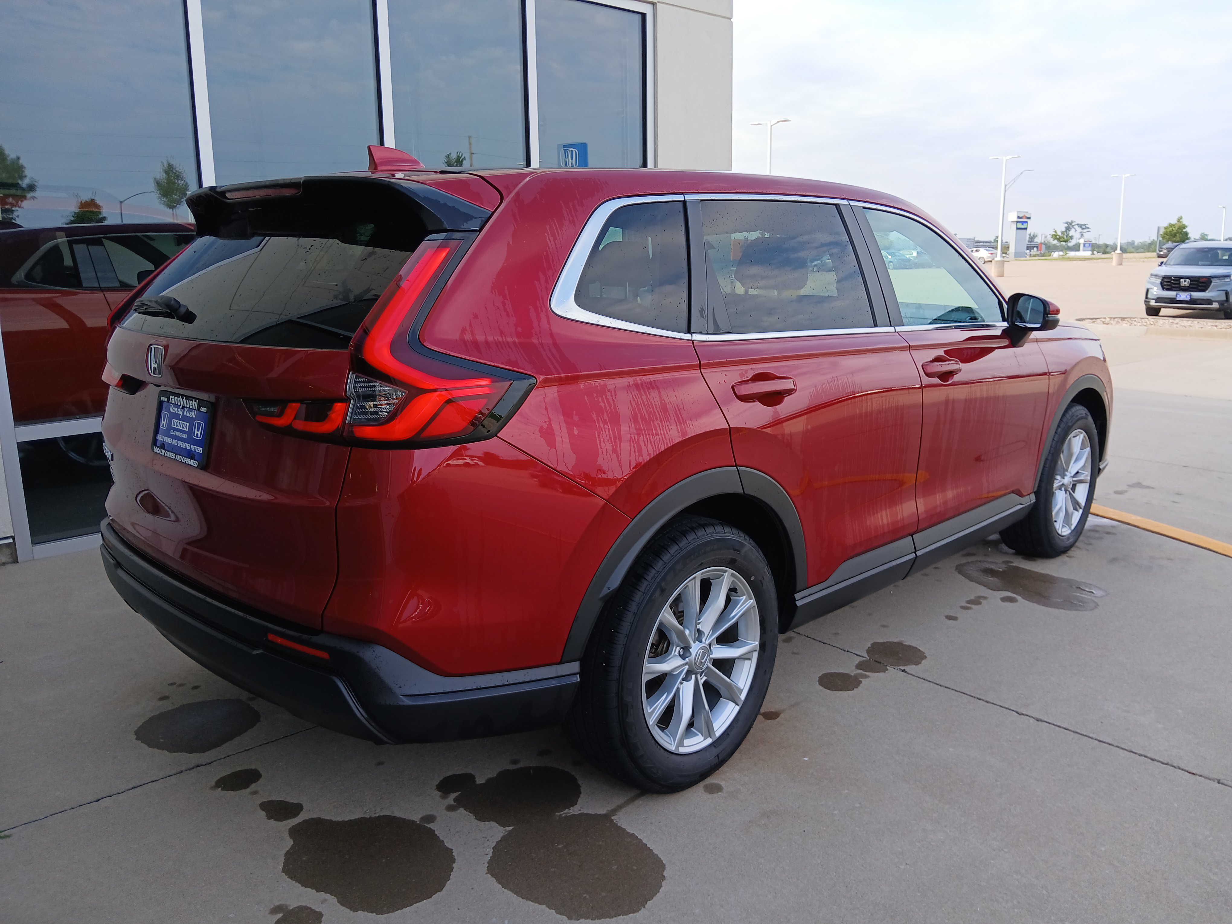 Used 2024 Honda CR-V EX image 7